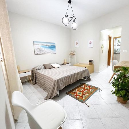 הוילה מונריאלה La Casa Di Angela מראה חיצוני תמונה