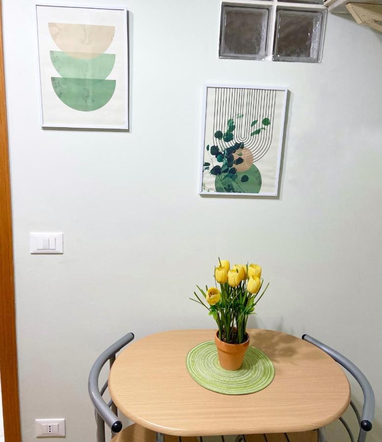 הוילה מונריאלה La Casa Di Angela מראה חיצוני תמונה