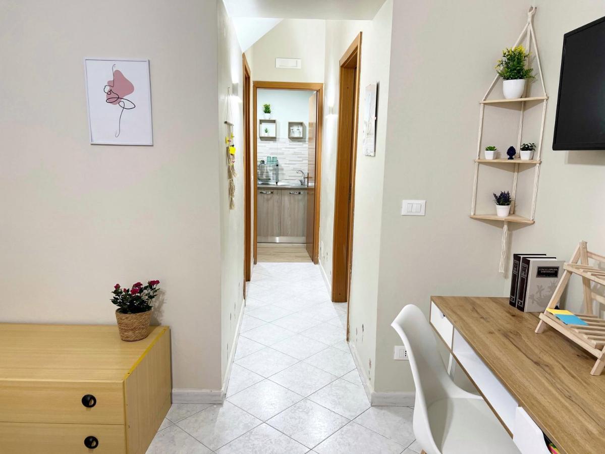 הוילה מונריאלה La Casa Di Angela מראה חיצוני תמונה