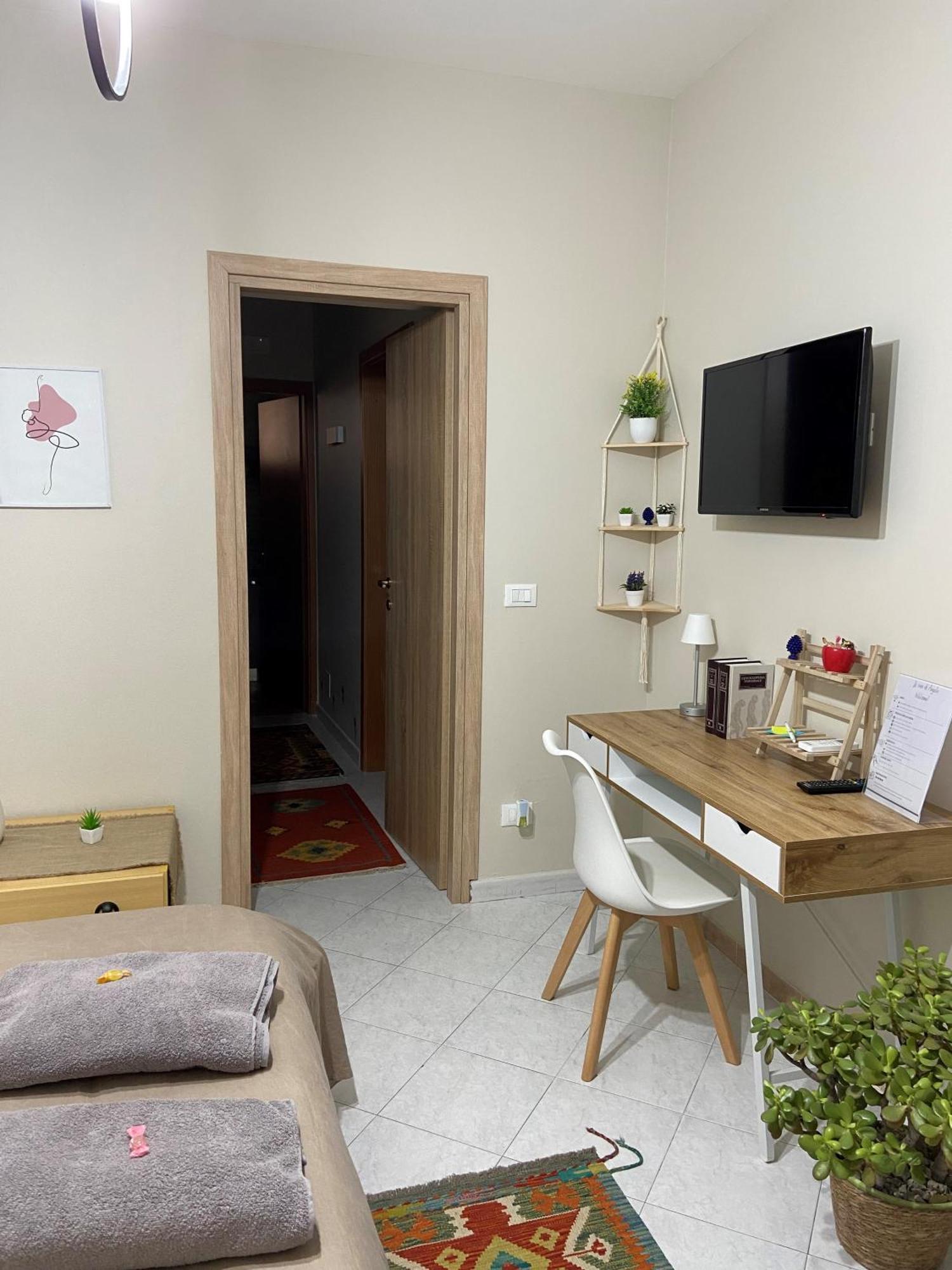 הוילה מונריאלה La Casa Di Angela מראה חיצוני תמונה